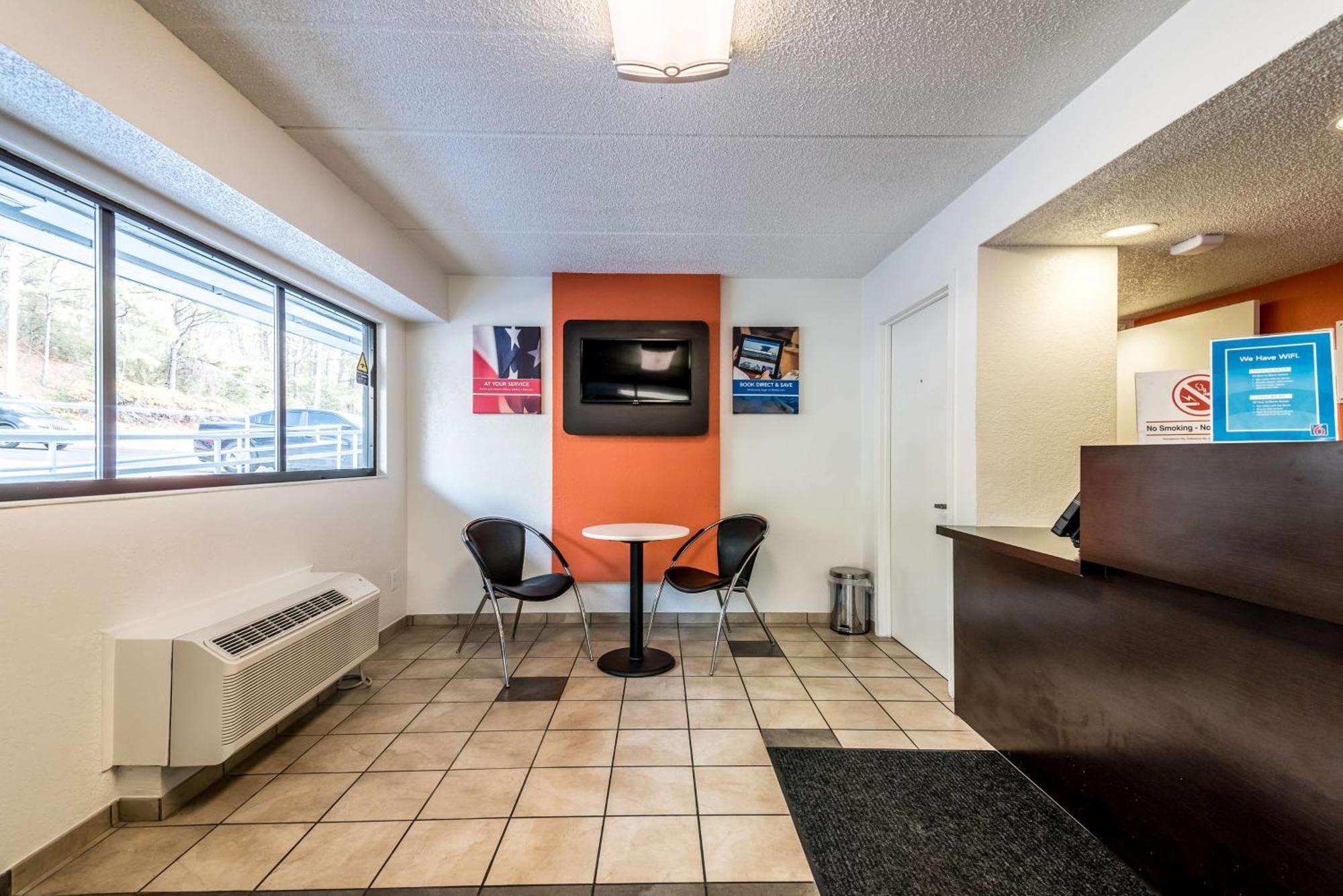Motel 6-Birmingham, Al Екстер'єр фото